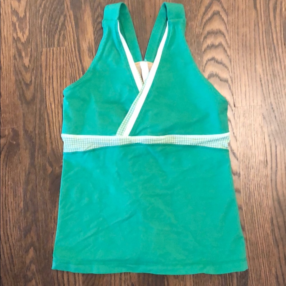 Women’s lululemon Green And White Workout Top
